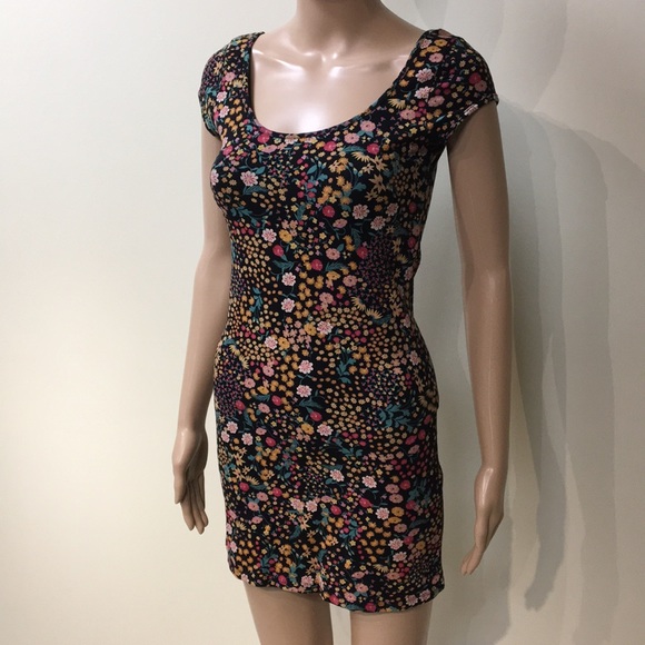 Zara Black Floral Mini dress LAST CHANCE - Picture 1 of 4